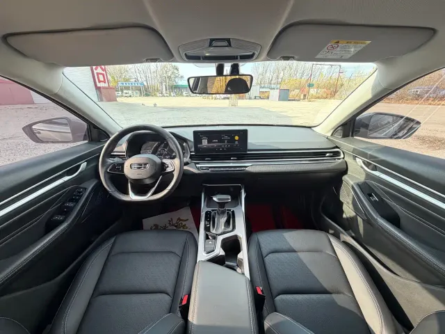 Geely Emgrand — Фото автомобиля 4