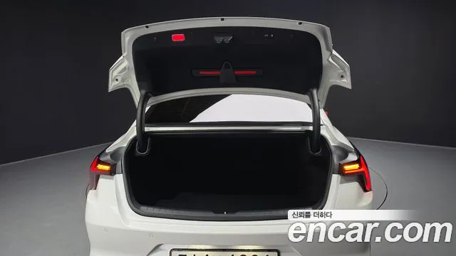 Kia K8 Signature — Фото автомобиля 15