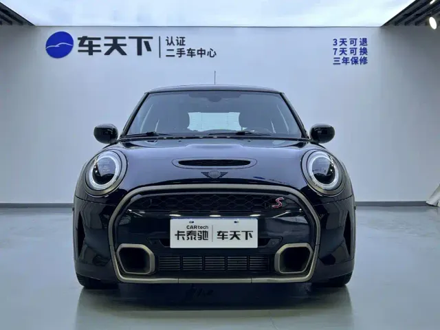 MINI Hatch — Фото автомобиля 3