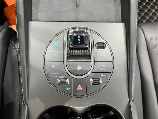 BYD Seal 06 New Energy 2025 DM-i Smart Drive Edition 120KM Luxury — Фото автомобиля 22