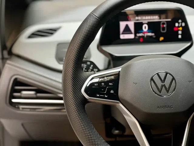 Volkswagen ID.3 — Фото автомобиля 7