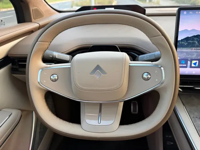 GAC Hyptec HT — Фото автомобиля 17