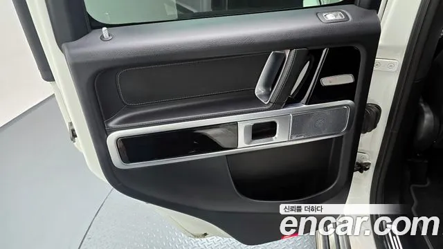 Mercedes-Benz G-Class — Фото автомобиля 23