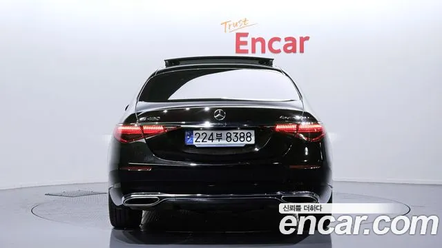 Mercedes-Benz S-Class — Фото автомобиля 4