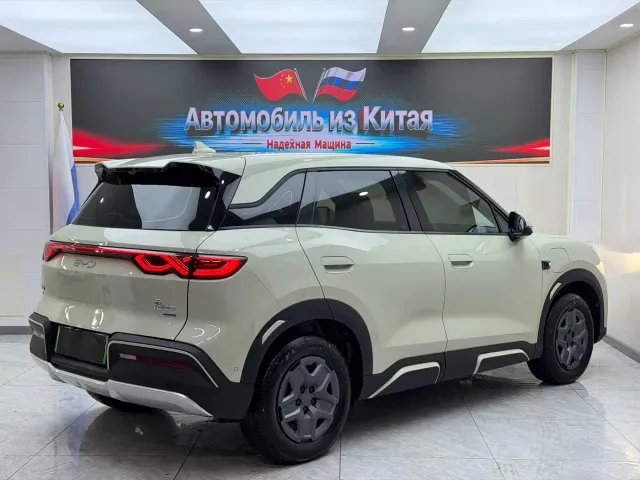 BYD Yuan UP — Фото автомобиля 4