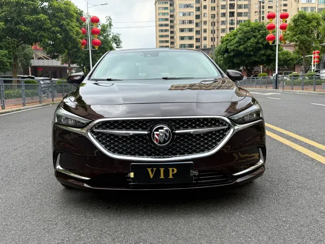 Buick LaCrosse — Фото автомобиля 2