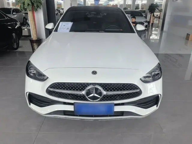Mercedes-Benz C-Class — Фото автомобиля 2