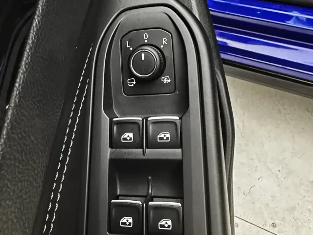 Volkswagen Golf — Фото автомобиля 13