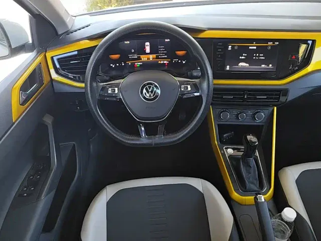 Volkswagen Polo — Фото автомобиля 10