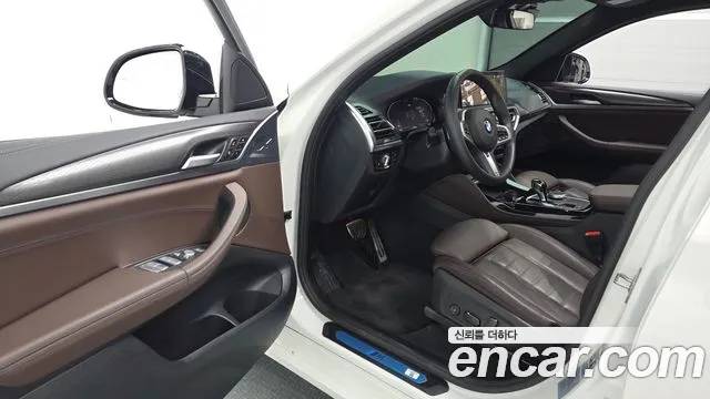 BMW X4 xDrive20i M Sport — Фото автомобиля 10