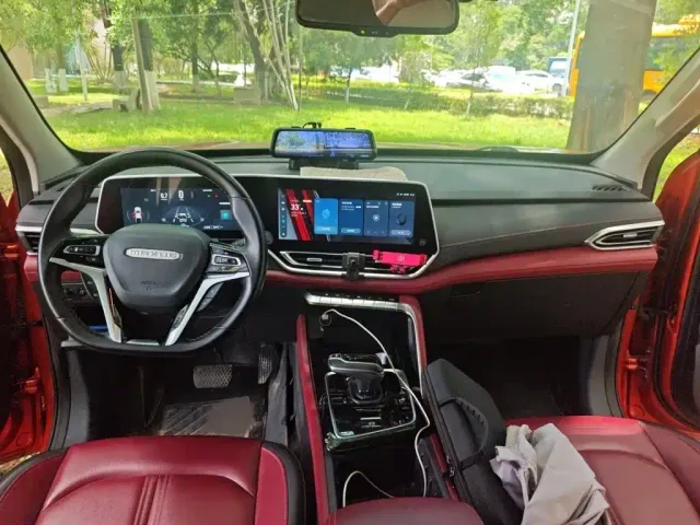 Maxus T90 — Фото автомобиля 12