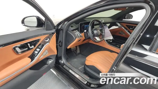 Mercedes-Benz S-Class — Фото автомобиля 10