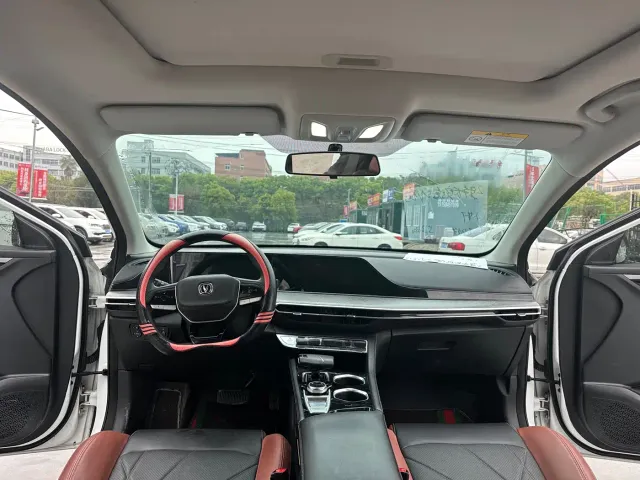 Changan Eado — Фото автомобиля 11