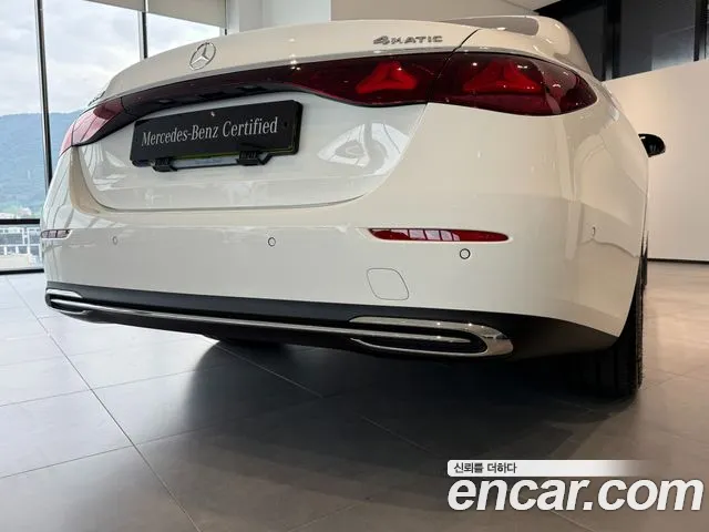 Mercedes-Benz E-Class — Фото автомобиля 11