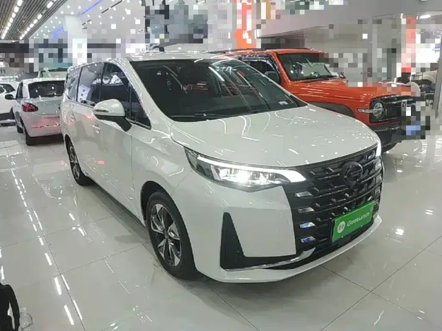 GAC Trumpchi M6 — Фото автомобиля 3
