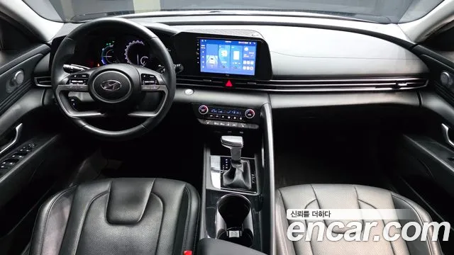 Hyundai Avante CN7 — Фото автомобиля 10