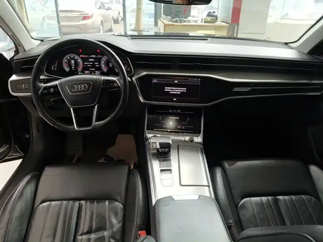 Audi A6L — Фото автомобиля 9