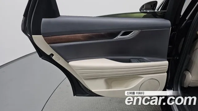 Genesis G80 RG3 — Фото автомобиля 14