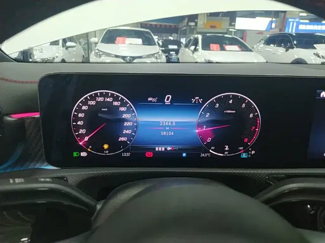 Mercedes-Benz A-Class — Фото автомобиля 11