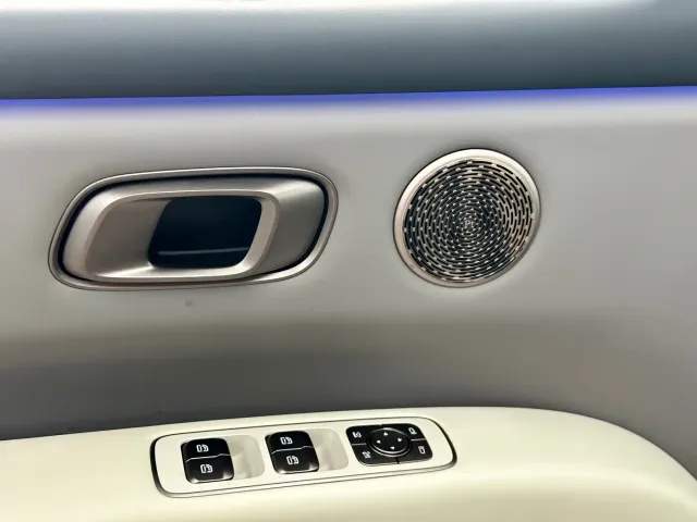 Li Auto i6 — Фото автомобиля 12