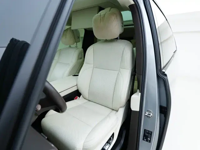 Li Auto MEGA — Фото автомобиля 14