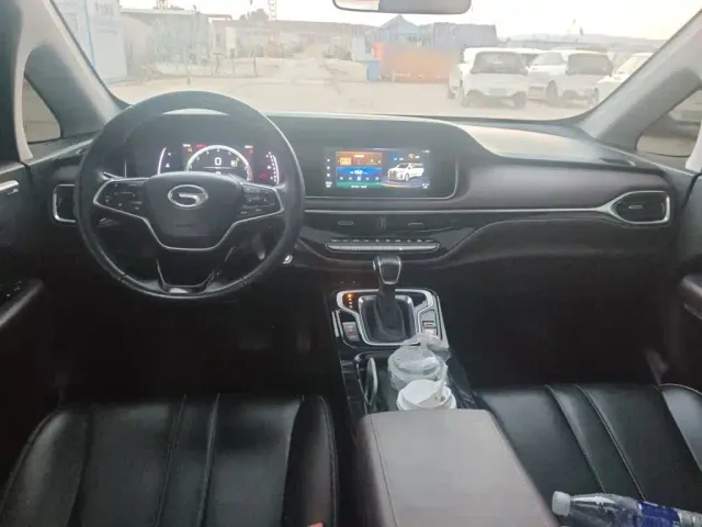 GAC Trumpchi M6 — Фото автомобиля 12