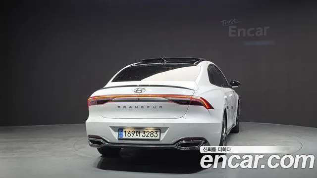Фотография автомобиля — Hyundai Grandeur