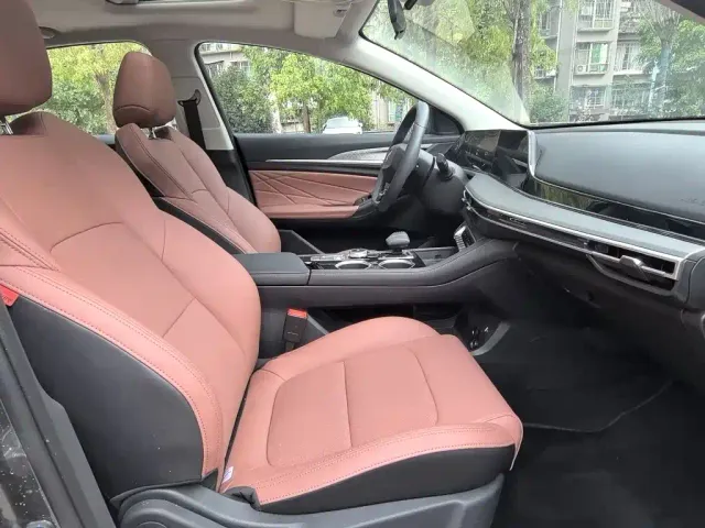 Changan Eado — Фото автомобиля 15
