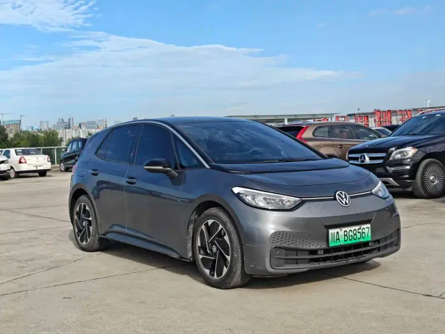 Volkswagen ID.3 — Фото автомобиля 3