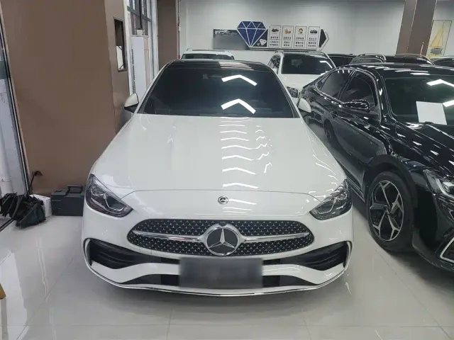 Mercedes-Benz C-Class — Фото автомобиля 2