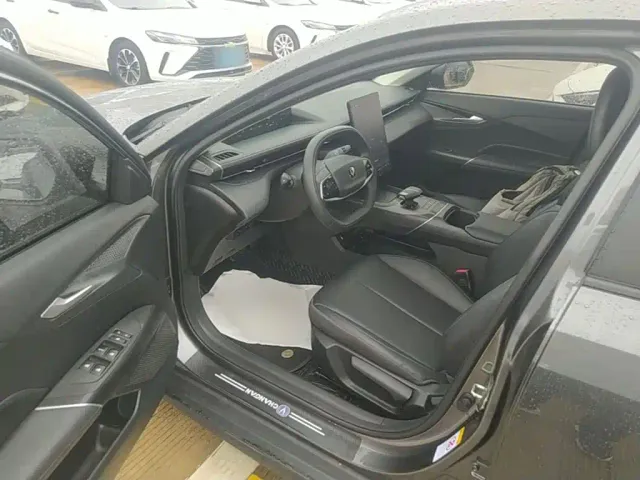 Changan Lamore — Фото автомобиля 15