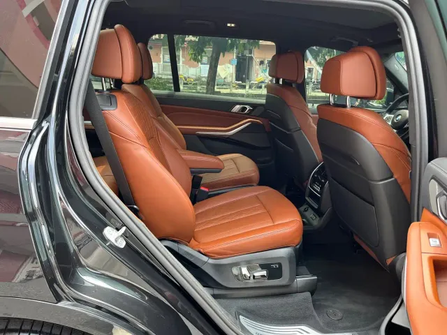 BMW X7 — Фото автомобиля 17