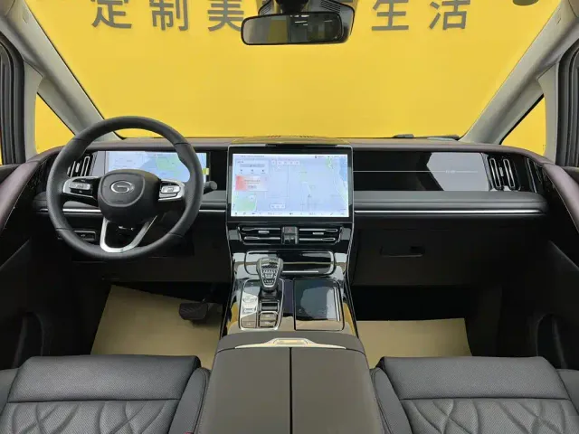 GAC Trumpchi M8 — Фото автомобиля 30