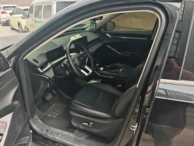 Haval H6 — Фото автомобиля 9