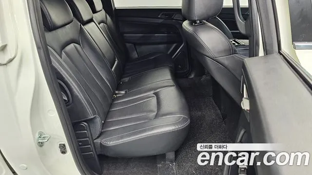 KG_Mobility_Ssangyong Rexton Новый Rexton Sport Khan Дизель 2.2 4WD — Фото автомобиля 26