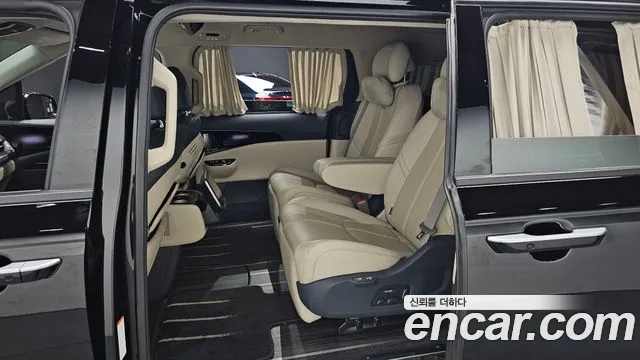Kia Canival Carnival 4 поколение Бензин 9 мест Hi-Limousine(Спецкузов) — Фото автомобиля 12