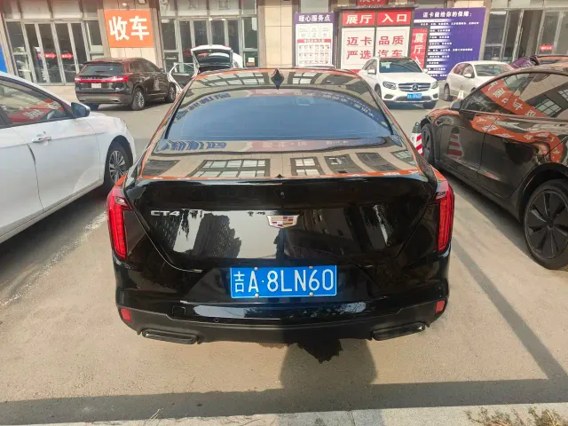 Cadillac CT4 — Фото автомобиля 9