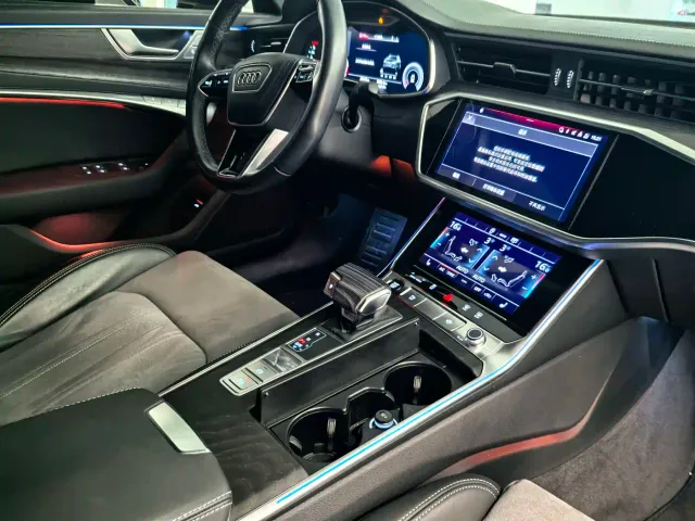 Audi A6L — Фото автомобиля 11