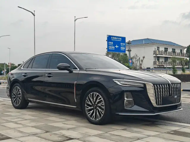 Hongqi H5 — Фото автомобиля 3