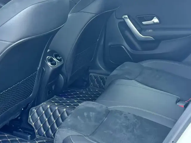 Mercedes-Benz A-Class — Фото автомобиля 9