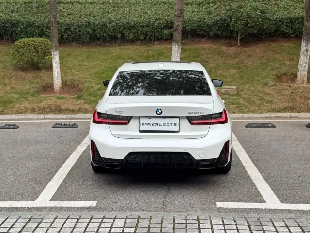 BMW 3 Series — Фото автомобиля 8