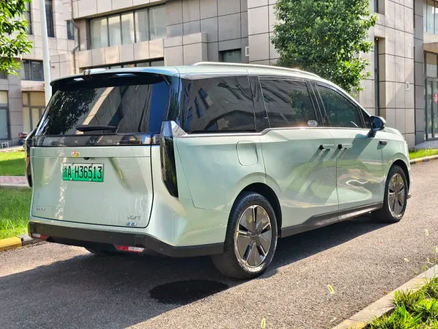 Maxus Dajia 7 — Фото автомобиля 21