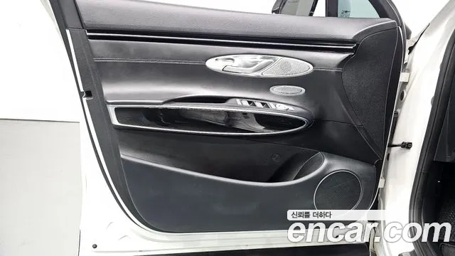 Genesis GV70 2.5T Бензин AWD — Фото автомобиля 22