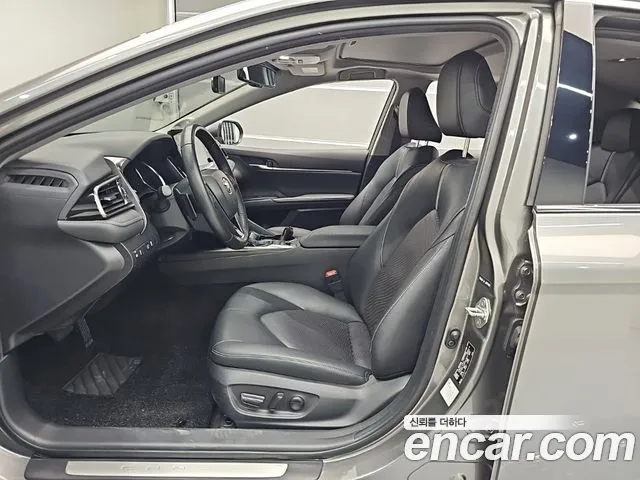 Toyota Camry — Фото автомобиля 10
