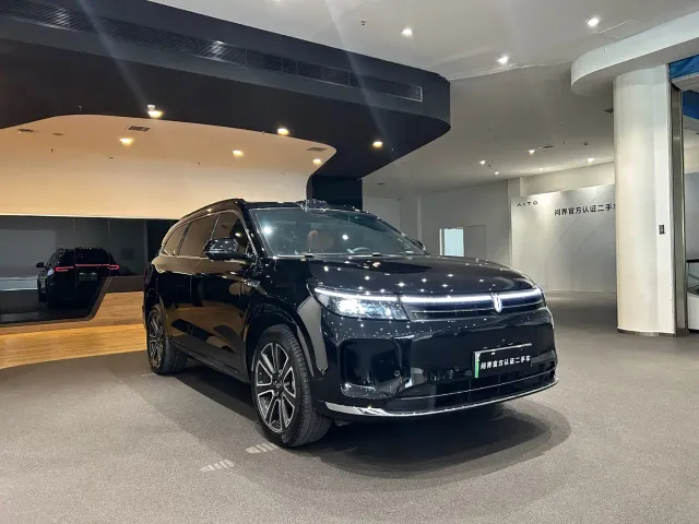 Aito M7 — Фото автомобиля 3