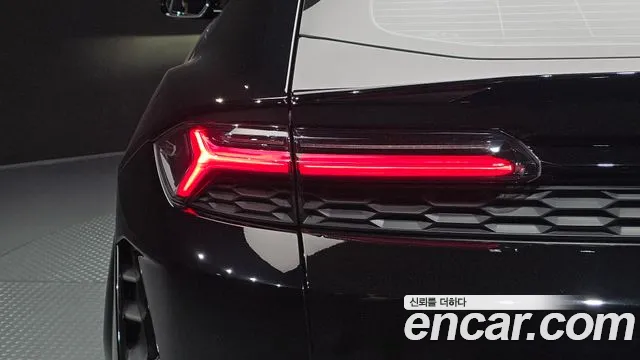 Lamborghini Urus — Фото автомобиля 8