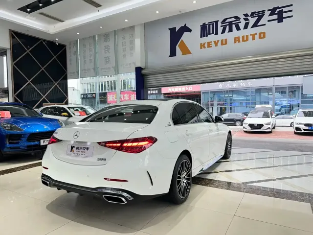 Mercedes-Benz C-Class — Фото автомобиля 15