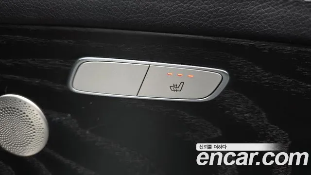 Mercedes-Benz E-Class — Фото автомобиля 19