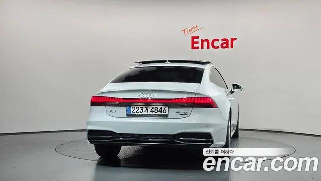 Audi A7 — Фото автомобиля 4