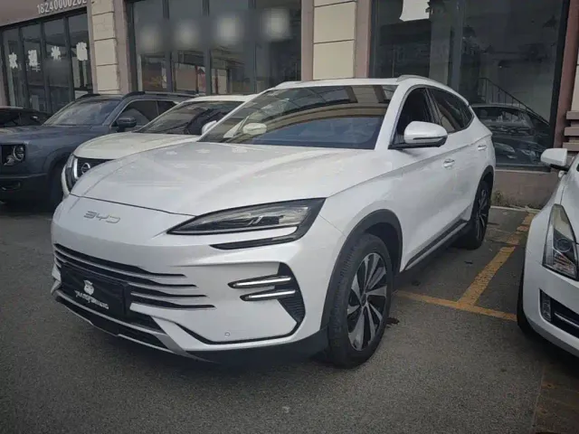Фотография автомобиля — BYD Song PLUS